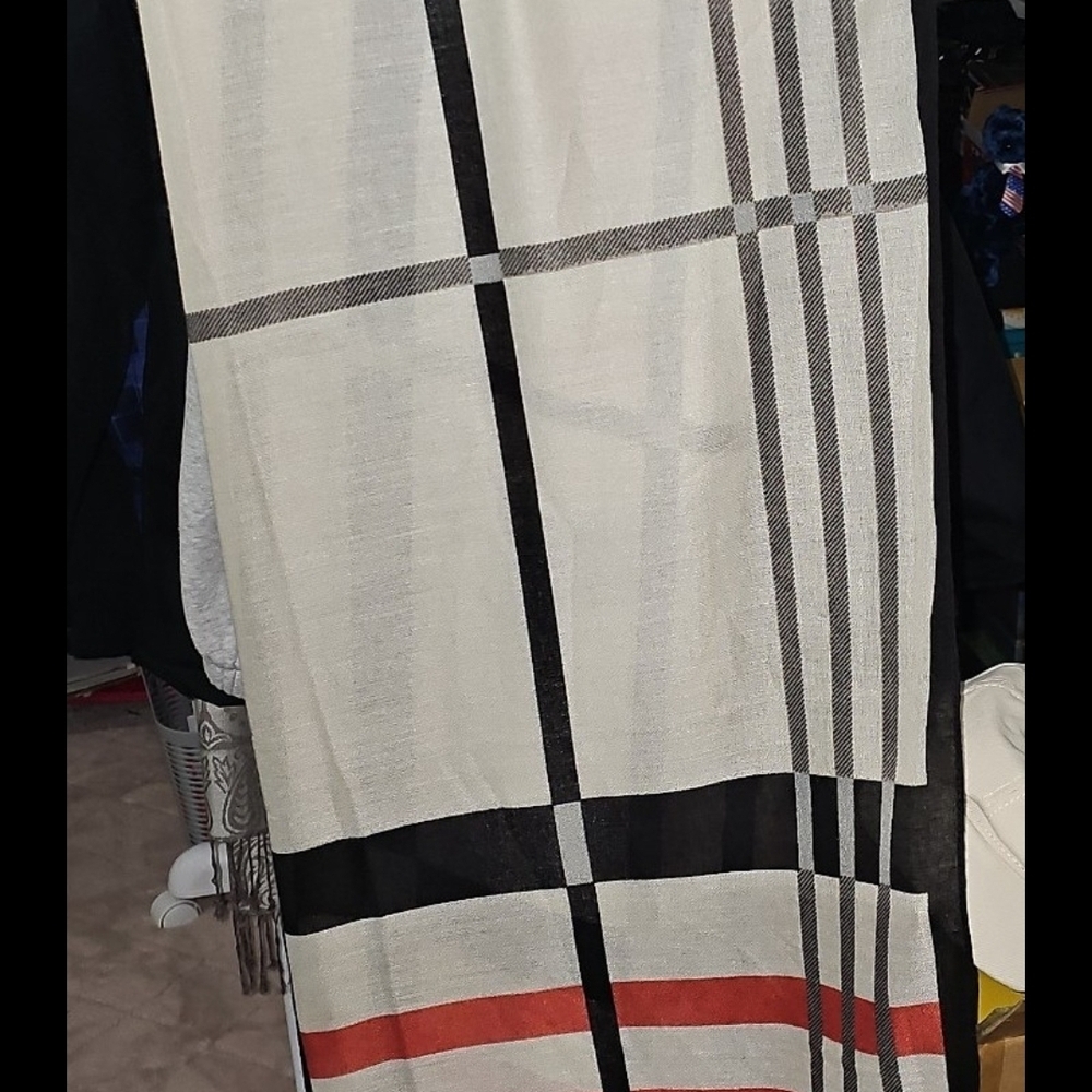Plaid Scarf with Red and Black Stripes